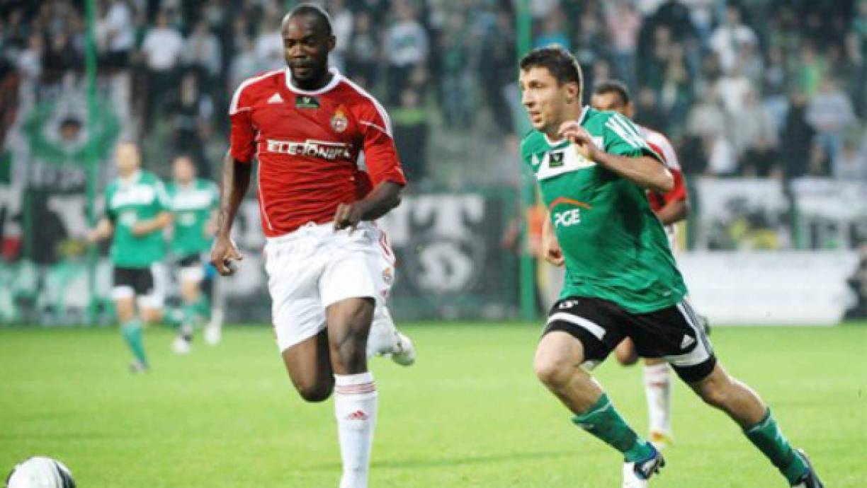 4. Otro de los hondureños que ha jugado en la Champions League fue Osman Chávez con el Wisla Cracovia de Polonia. 