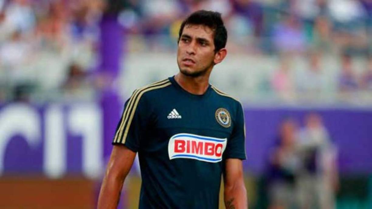 Cristian Maidana: Según Diario Diez, el experimentado mediocampista argentino de 32 años de edad estaría siendo el próximo fichaje del Olimpia para la próxima campaña. Ha jugado en clubes como Argentino Juniors, Huracán de Argentina, Recreativo de Huelva en España, Atlante en México, Houston Dynamo y Philadelphia Union de Estados Unidos etc. Su último club fue el Sportivo Alagoano de Brasil.