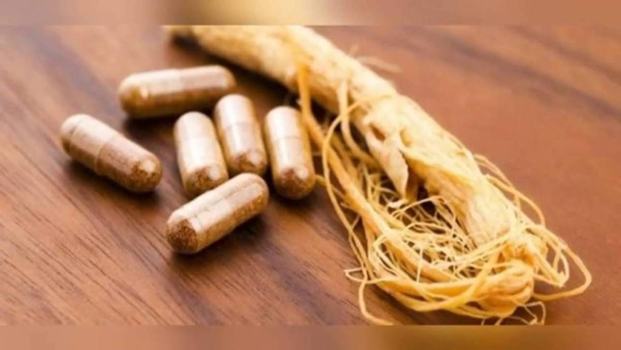 Ginseng<br/><br/>El ginseng se utiliza ampliamente en el mundo con fines afrodisíacos, pues se le adjudican propiedades revitalizantes. Como la raíz recuerda la forma del órgano sexual masculino, se cree que aumenta el deseo sexual. No sabemos si realmente se debe a su forma, o alguno de sus componentes, pero lo que sí es cierto es que funciona como un estimulante.
