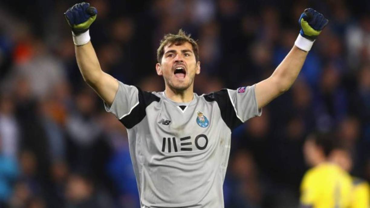 Los rumores llegan desde Portugal e indican que Iker Casillas, aunque acaba contrato en junio, podría salir del Porto en este mercado de invierno y ya se habrían iniciado gestiones para que desembarcar en la MLS. Su destino sería, según las citadas fuentes, el Chicago Fire en el que juega el alemán Bastian Schweinsteiger.