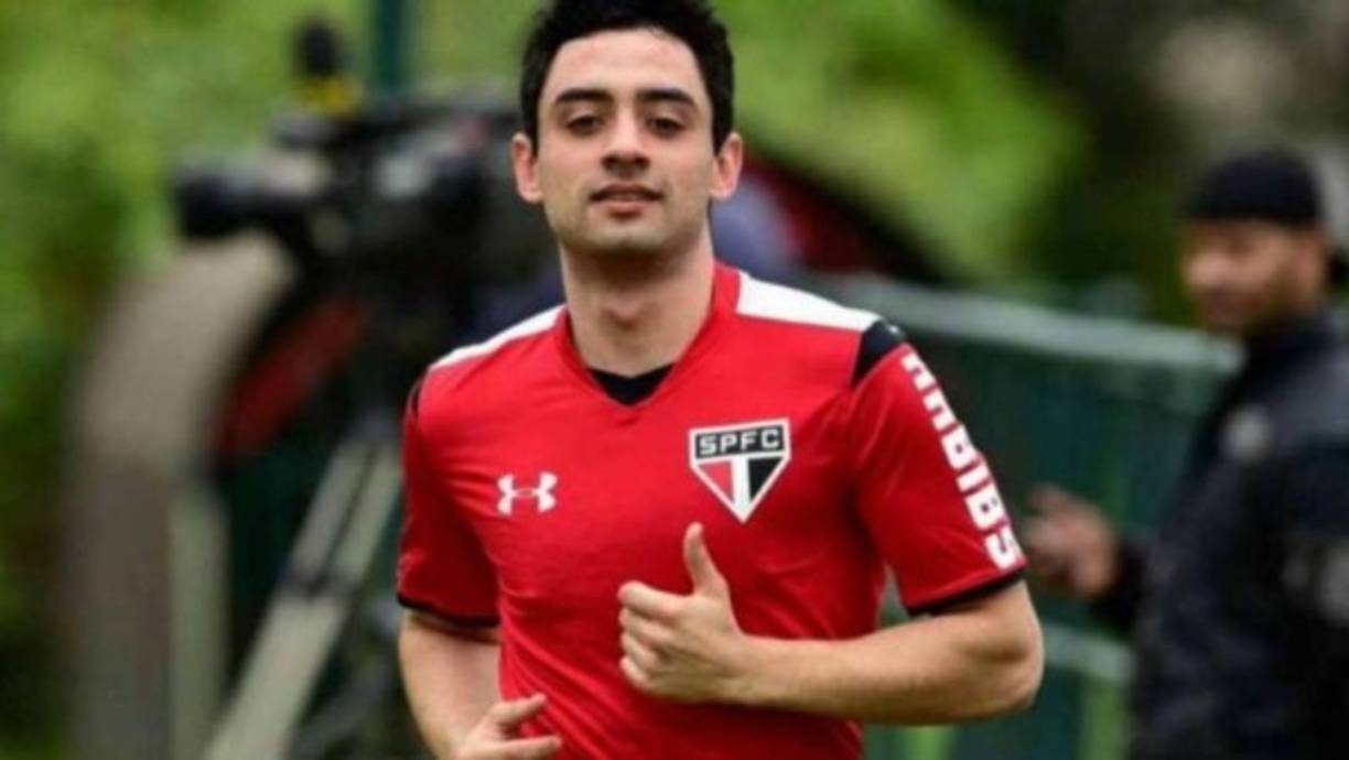 El pasado 29 de octubre Daniel Correa, futbolista del Sao Paulo y cedido en el Sao Bento, fue hallado muerto con claros signos de tortura, degollado y sin genitales, que habían sido extirpados con un arma blanca antes de ser asesinado. 'El hombre tenía dos cortes profundos en el cuello, su cabeza estaba casi decapitada y sus genitales estaban cortados', señaló la policía tras encontrar el cadáver.
