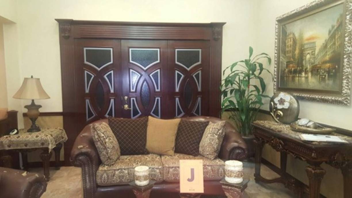 Vista del interior de una de las casas aseguradas en San Pedro Sula a miembros de la Mara Salvatrucha (MS) en el marco de la 'Operación Avalancha II'.