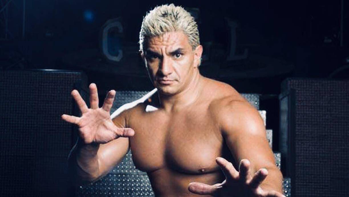 “Yo tuve una relación sexual con un hombre, con un promotor por dinero. Yo me metí con un hombre, muy drogado y muy borracho. Lo hice y eso me causó problemas “, reveló Jair Soria dejando asombrado a sus seguidores tras la confesión.