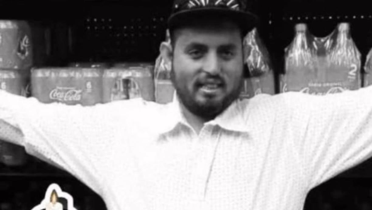 “Él andaba bien. No sé, fue un pinche infarto. Están trasladando el cuerpo a la funeraria para llevar todos los documentos de los estudios y todo lo que se le hacía, pero ya se nos adelantó y ya está con su mamá”, agregó.