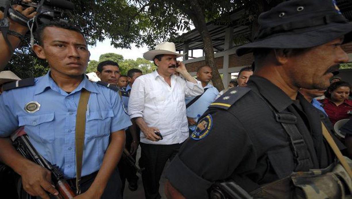 “El presidente (Luiz Inácio) Lula (da Silva) me ha abierto su puerta, igual que el canciller (Celso) Amorim y esto nos ha servido para poder llamar a un diálogo aquí”, fueron las primeras palabras de Zelaya tras refugiarse en la sede diplomática brasileña. 