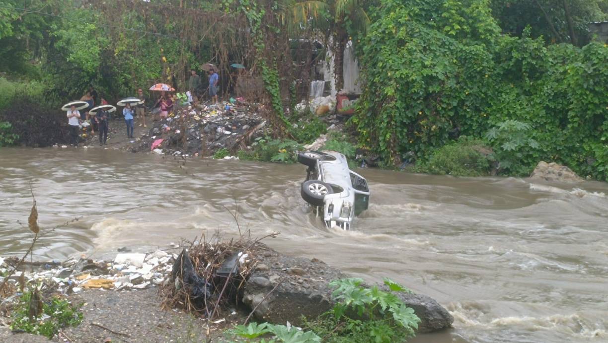 Los departamentos en alerta amarilla son: Santa Bárbara, Cortés, Atlántida, Colón, Gracias a Dios, Comayagua, Francisco Morazán, El Paraíso y La Paz. Mientras que Yoro, Olancho, Ocotepeque, Copán, Lempira e Intibucá permanecen en alerta verde.