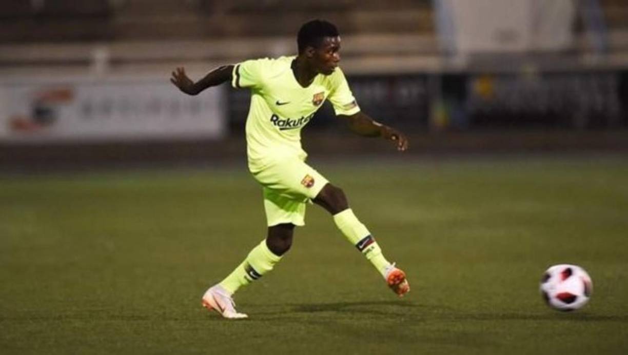 Moussa Wagué:Lateral senegalés que no entra en los planes de Ernesto Valverde. En el Barcelona le buscan equipo.