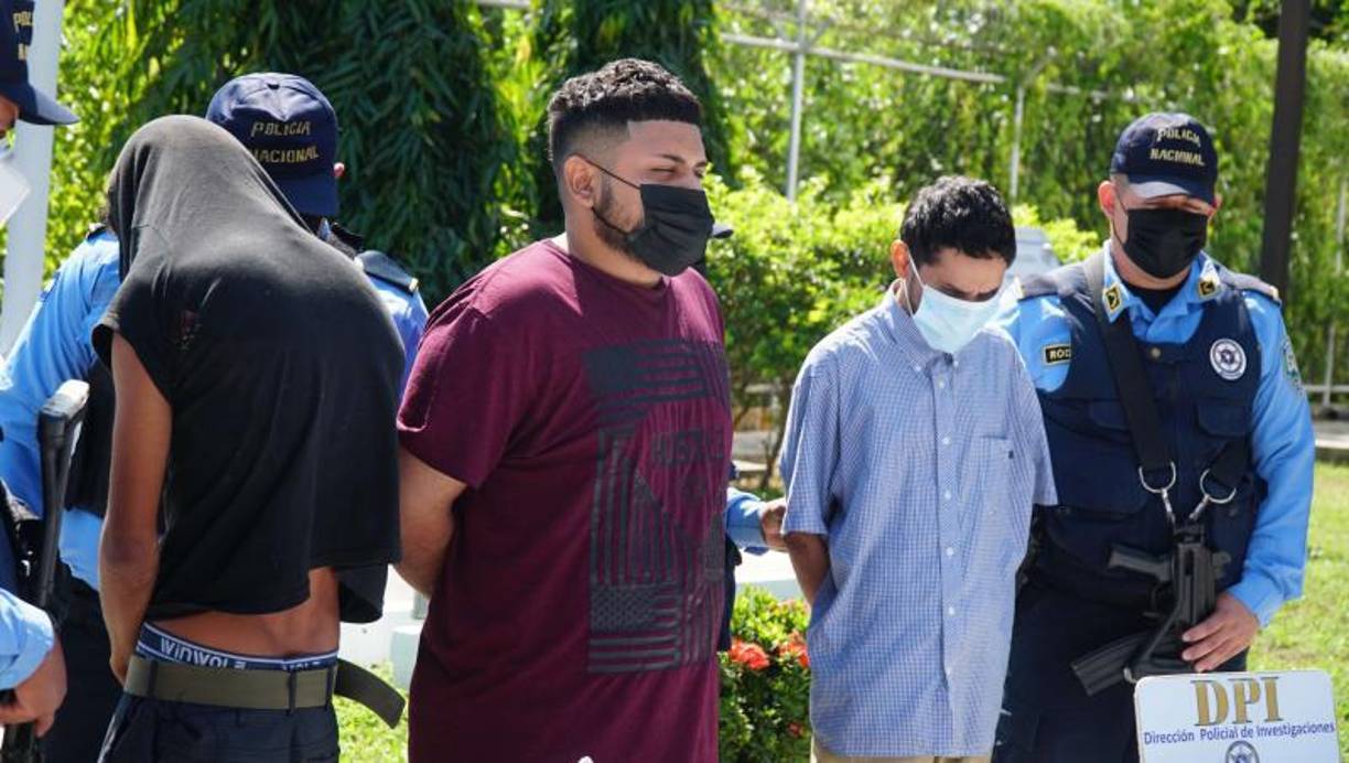 Los detenidos enfrentarán sendos cargos por su presunta vinculación con la Pandilla 18, una de las más sangrientas del país. 