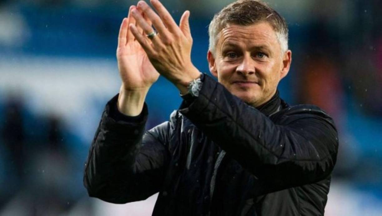 Según Sky Sports, el fichaje de Ole Gunnar Solskjaer le ha costado cerca de dos millones de euros al Manchester United para reemplazar a Mourinho. Los 'red devils' han tenido que compensar al Molde noruego para forzar su salida. Si el 'ManU' quiere ampliar el contrato del técnico a partir de verano la cifra ascendería a 8 millones de euros.