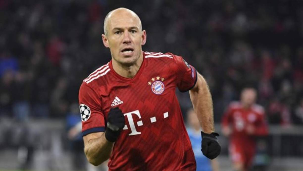 Algo curiosos es que a pesar de estar retirado, Robben fue invitado por algunos de sus ex compañeros del Bayern Múnich ara sumarse a los entrenamientos virtuales que realiza el plantel.