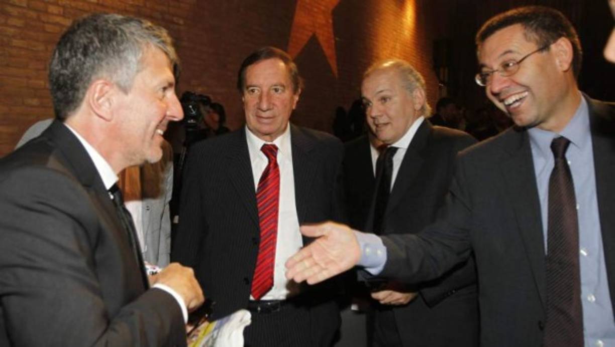 Según la misma información, Josep Maria Bartomeu está llevando la negociación de manera personal con Jorge Messi. Ya se han acordado los primeros planes de esta ampliación de contrato, que podría ser la última de Leo Messi en el Barcelona.