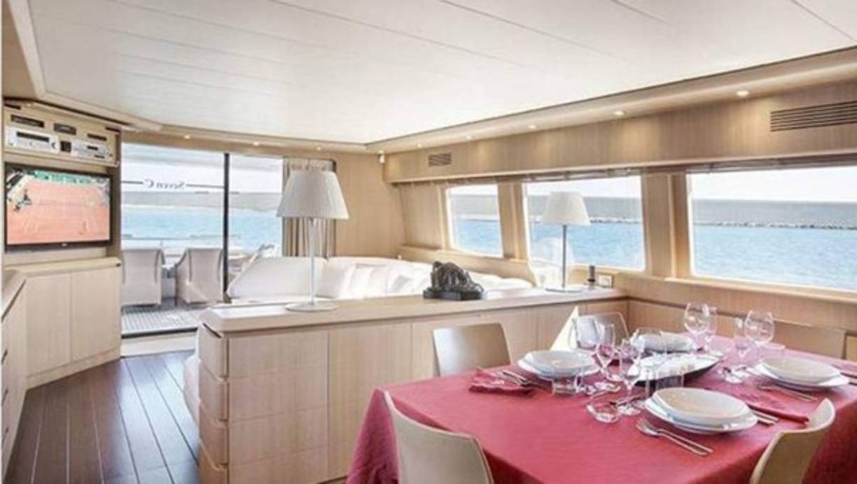 Seven Astillero Maiora