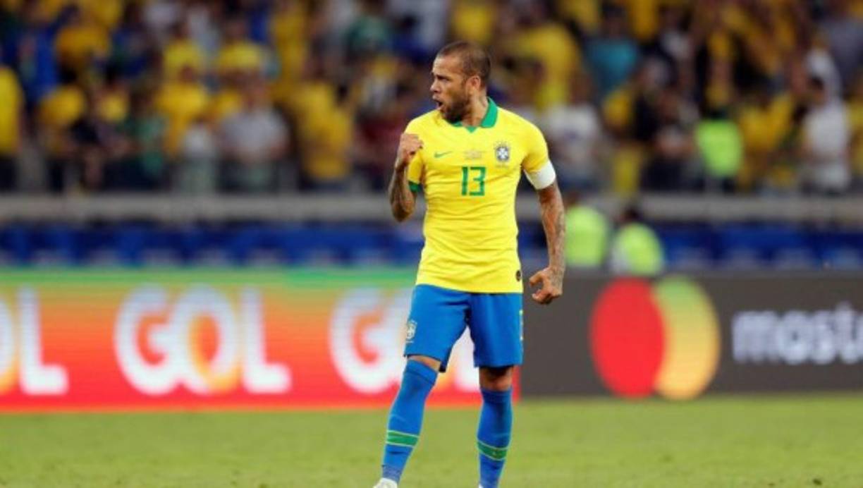 Dani Alves: El capitán de la selección de Brasil también participó en las votaciones para el premio The Best. Sus votos fueron para Messi (5puntos), Sadio Mané (3 puntos) y Virgil van Dijk (1 punto).