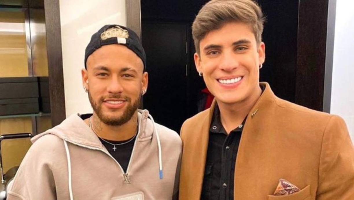 Tiago Ramos es un joven bisexual que conquistó el corazón de la madre de Neymar y el pasado domingo tuvo que ser hospitalizado tras un supuesto accidente en la casa de la dama.