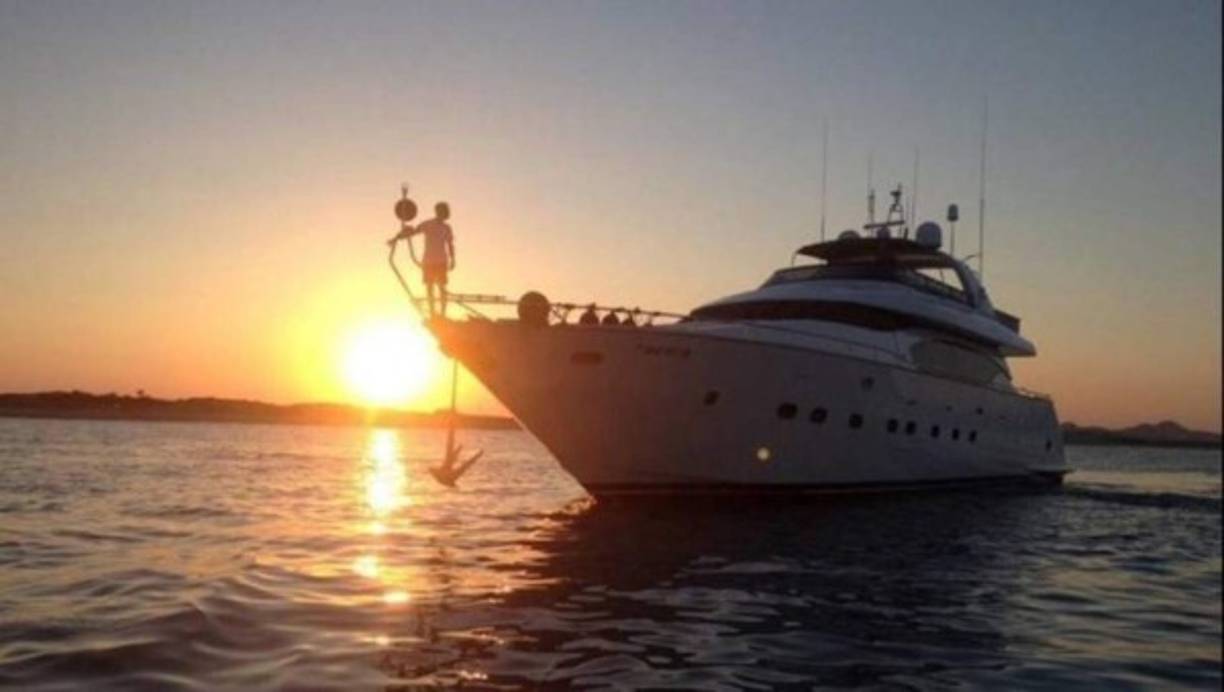 El yate de Messi es un Seven C, que mide 28 metros, sale algo más barato que el de Cristiano Ronaldo: 47.000 euros semanales