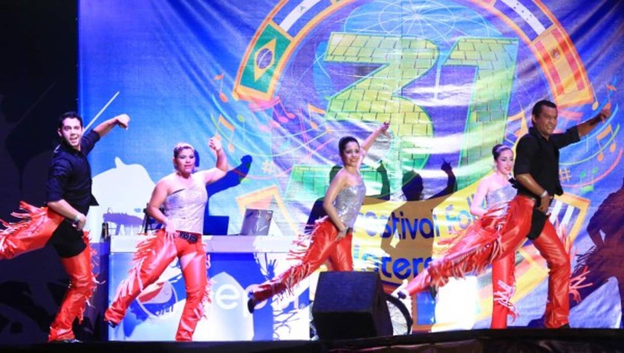 Los asistentes a este festival que se realiza cada año la pasaron súper bien con los bailes que se presentaron.