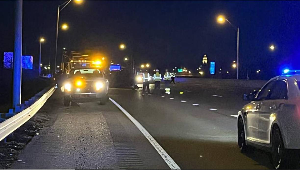 Los planes eran posteriormente reunirse con su pequeña familia al llevársela a vivir con él en Estados Unidos. 