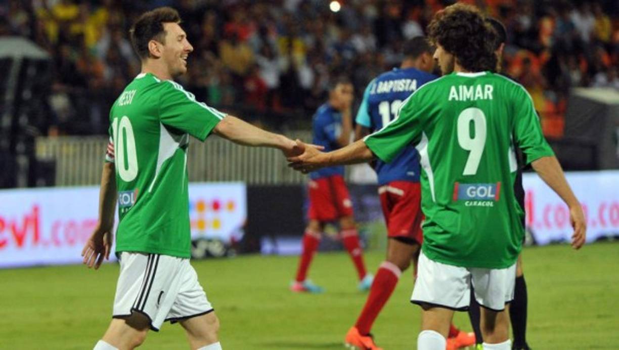 Y Messi admira a su compatriota Pablo Aimar. El volante del River Plate es un histórico del fútbol argentino y muchos recuerdan sus mejores años cuando vestía la camiseta del Valencia en España.