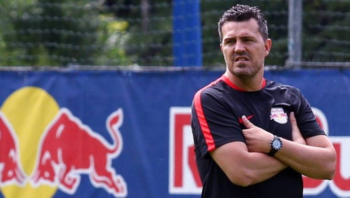 Ãscar Boniek GarcÃ­a seleccionado nacional de Honduras en partido contra Cuba en la ciudad de Juticalpa