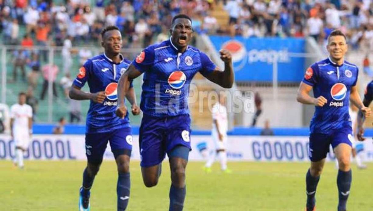 El colombiano Javier Estupiñan le marcó a su ex equipo y lo gritó a todo pulmón.