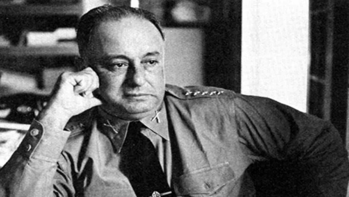 El 21 septiembre de 1956, murió asesinado en Nicaragua el dictador Anastasio Somoza García, a manos de Rigoberto López Pérez, un poeta de filiación liberal, quien lo hirió de muerte de varios disparos, en León, al noroeste de Managua.<br/>