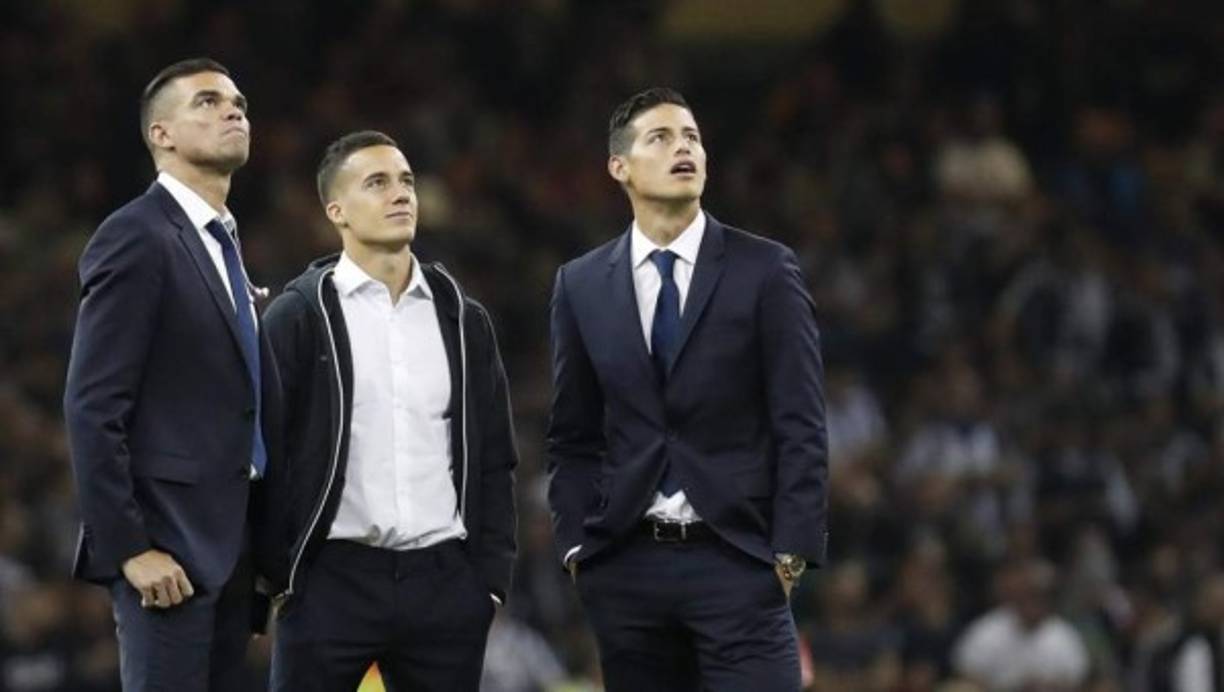 Pepe, Lucas Vásquez y James no entraron en la convocatoria y al parecer esta sería la última imagen del colombiano como jugador del Real Madrid. El 10 de Colombia no se ganó la confianza de Zidane y hoy lo mandó a las gradas.