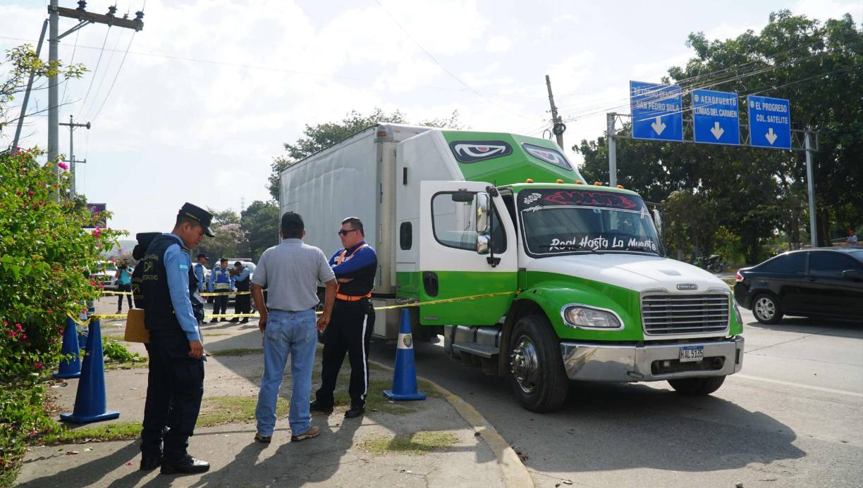 Manifestaron que Any tiene otro hijo varón al que deja bajo el cuidado de una persona, pero a la pequeña Monserrat tenía que llevársela todos los días al trabajo porque no podía pagar para que se la cuidaran.