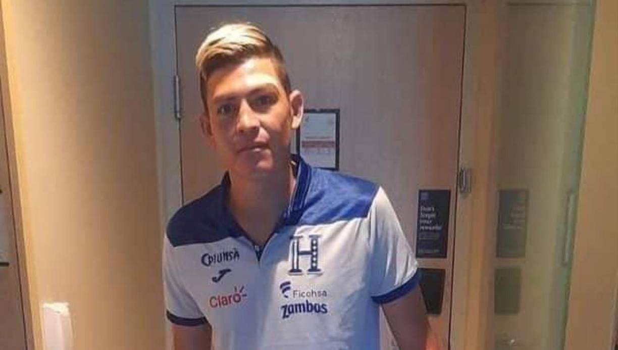 Francisco Martínez madrugó para viajar de Santa Cruz de Yojoa rumbo a Tegucigalpa y así sumarse a los entrenamientos de la selección hondureña. 