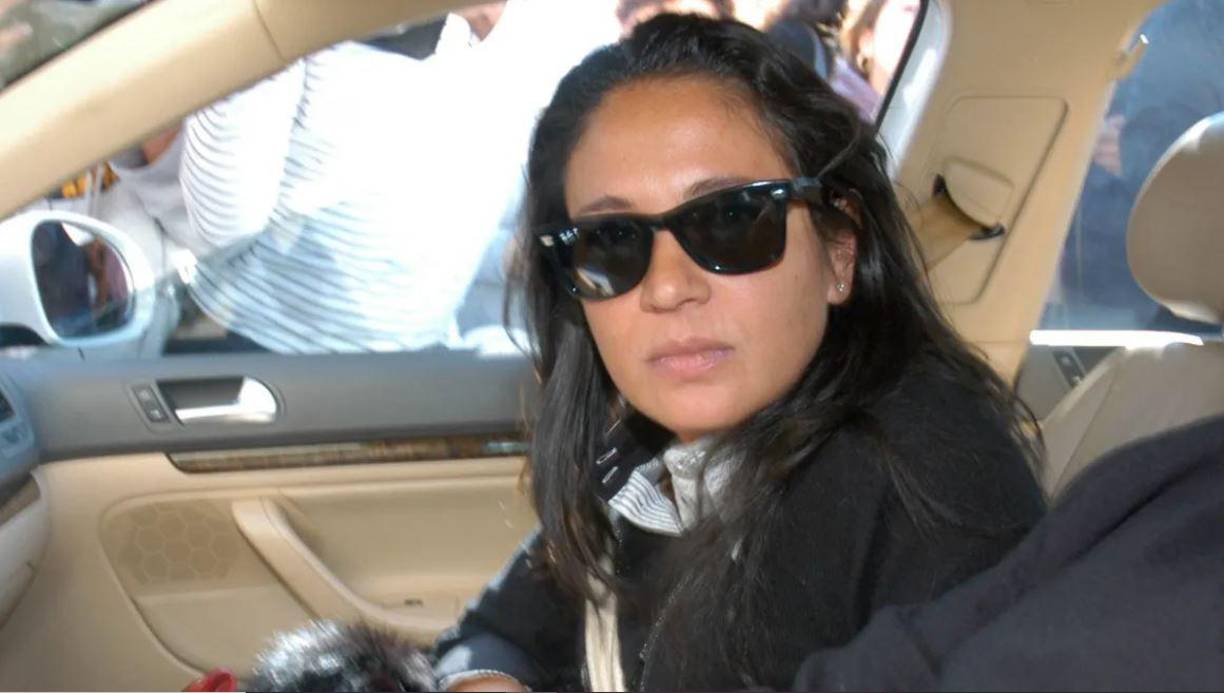 Yolanda Andrade compartió que se tomaba dos botellas al día, por sentir culpable de la muerte de su padre. “No se me quitaba, solo el alcohol me calmaba, era alcohólica productiva, luego consumí cocaína”.