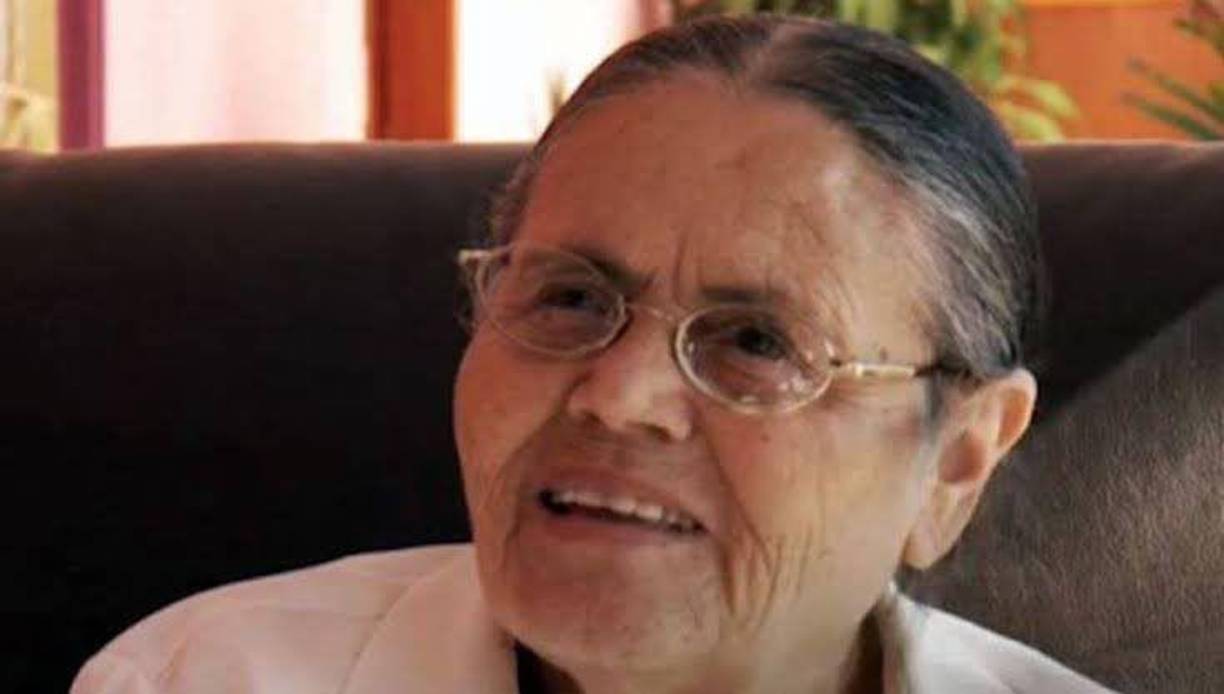 La madre del narcotraficante mexicano desde hace dos semanas estaba hospitalizada por problemas respiratorios, según Al Día Dallas.