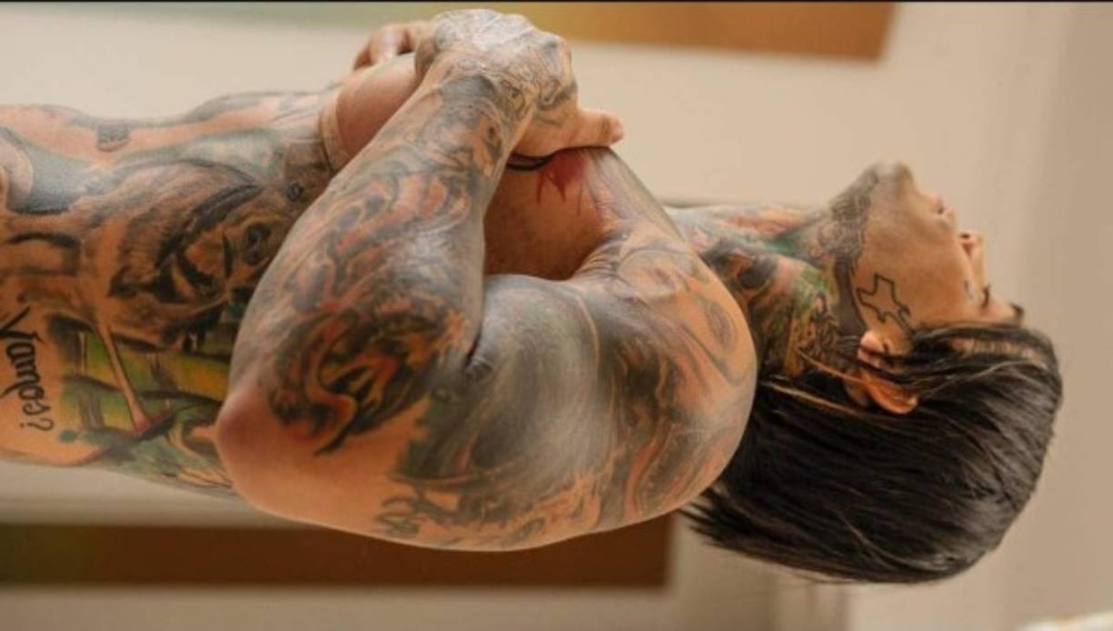 'Lo hice, si a todo, en una semana me los quitó', dijo Yeferson en su Instagram.