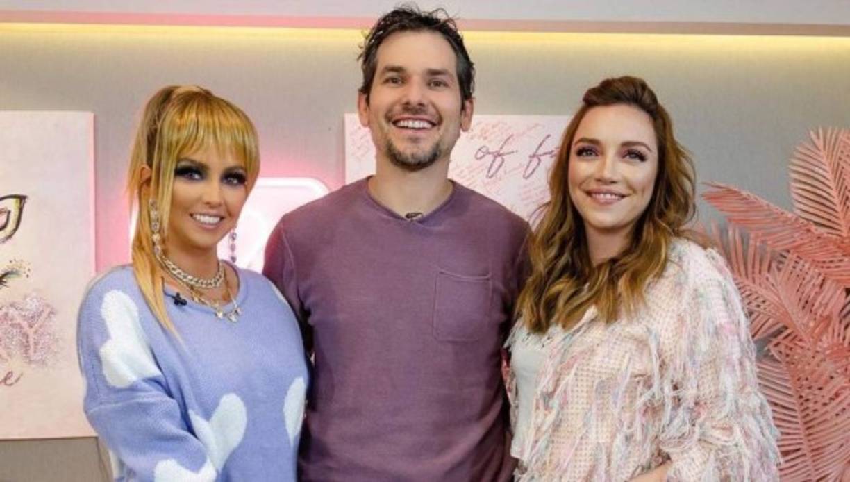 'Yo me divorcié, creo que fue por la falta de comunicación y nos lastimamos mucho los dos y lo platicamos mucho. Por eso hago mucho hincapié en las cosas, sobre todo en pensar si estás con alguien que quieres mucho y para darte cuenta de que si la riegas no es por chingarte al de junto sino porque es un error honesto que hay que saber comprender', dijo la actriz de 'Historia de un crimen: La búsqueda'.