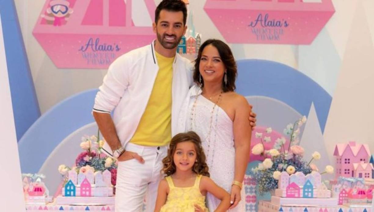 “La extraño, la amo, tenemos que reconquistarnos. Extraño el hogar. Hemos puesto mucho por las dos partes en ese hogar y claro que se extraña' y “Sí quiero regresar. Me encantaría si es lo que tiene el Señor preparado para nosotros volver a unirnos, llevando la relación y el núcleo familiar a otro nivel' manifestó Costa.