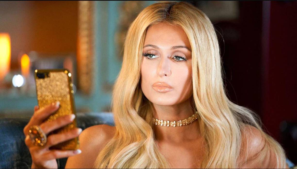 La socialité criticó por primera vez la institución en su documental de 2020, ‘This Is Paris’, y logró impulsar una nueva y más estricta regulación de las escuelas para adolescentes con problemas.