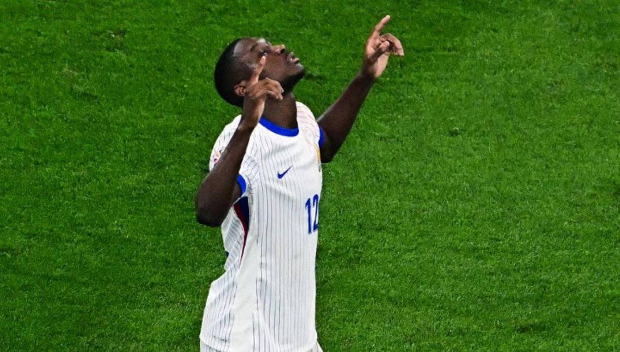 Kolo Muani es delantero de la selección de Francia.