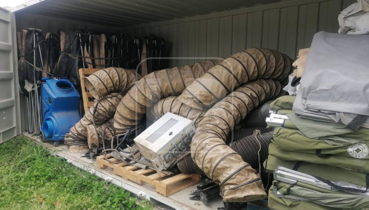 El equipo sanitario del centro quedó sin funciones. El caso fue el preámbulo de otro fiasco del gobierno hondureño en materia de coronavirus: los siete hospitales móviles comprados a través de Invest-H a una empresa en Turquía, por 47 millones de dólares. 