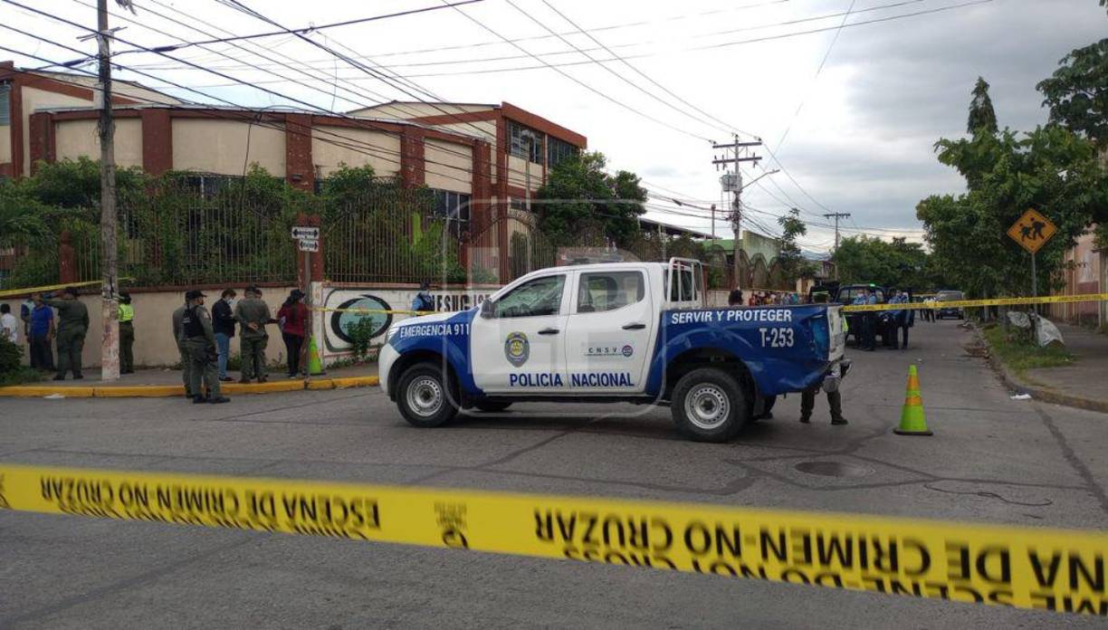 El conductor del camión fue detenido y será remitido para la respectiva investigación.