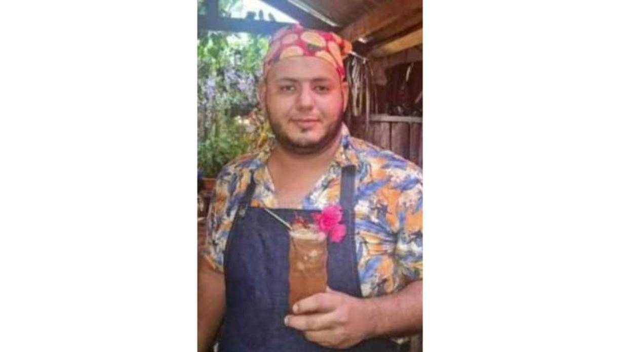 Él era dueño de un un popular bar y tenía bastante éxito en la ciudad. De acuerdo con lo que dijeron sus familiares, había desaparecido desde el 14 de septiembre poco después de salir de su apartamento.