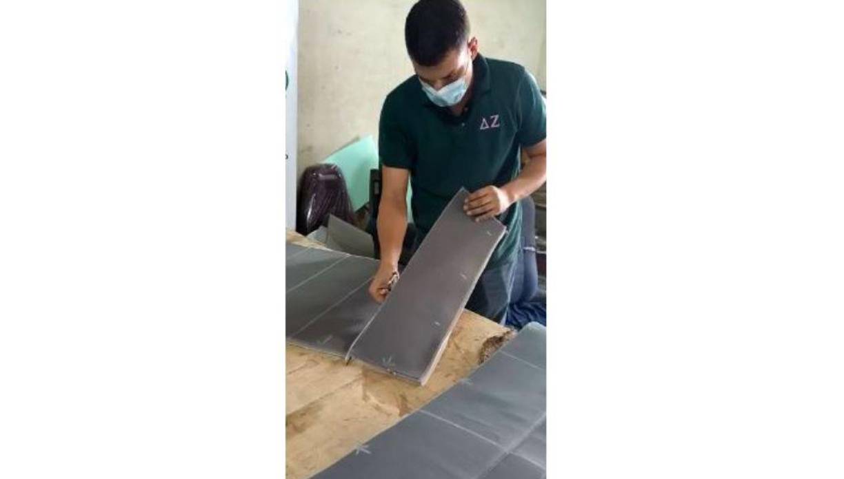 Esperanza Escobar, presidenta de la Amnpih, informó que actualmente se incluyó el taller de tapicería, pero, también enseñan corte y confección, belleza, maestro de albañil, ayudante de albañil, reparación de celulares, electricidad, maestro parrillero y barista