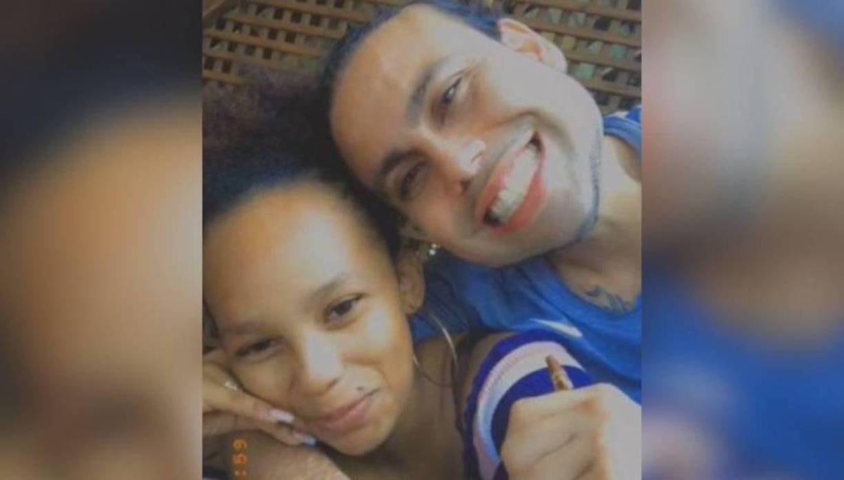 El Ministerio Público, acusó a Gilbert Reyes Bermúdez por los delitos de femicidio agravado y asesinato de Dione Beatriz Solórzano, María Antonia Cruz y Nikendra McCoy, hechos ocurridos en la isla de Roatán en enero de 2024.