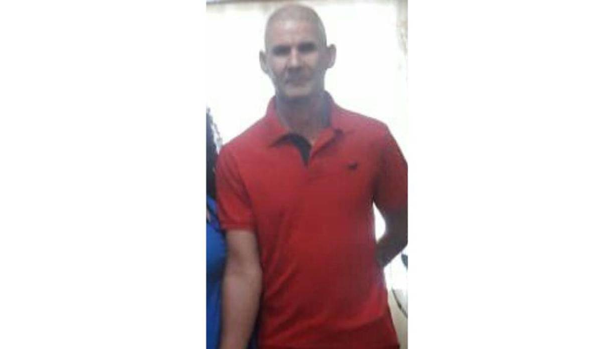 Rubén Mejía era el nombre del padre. 