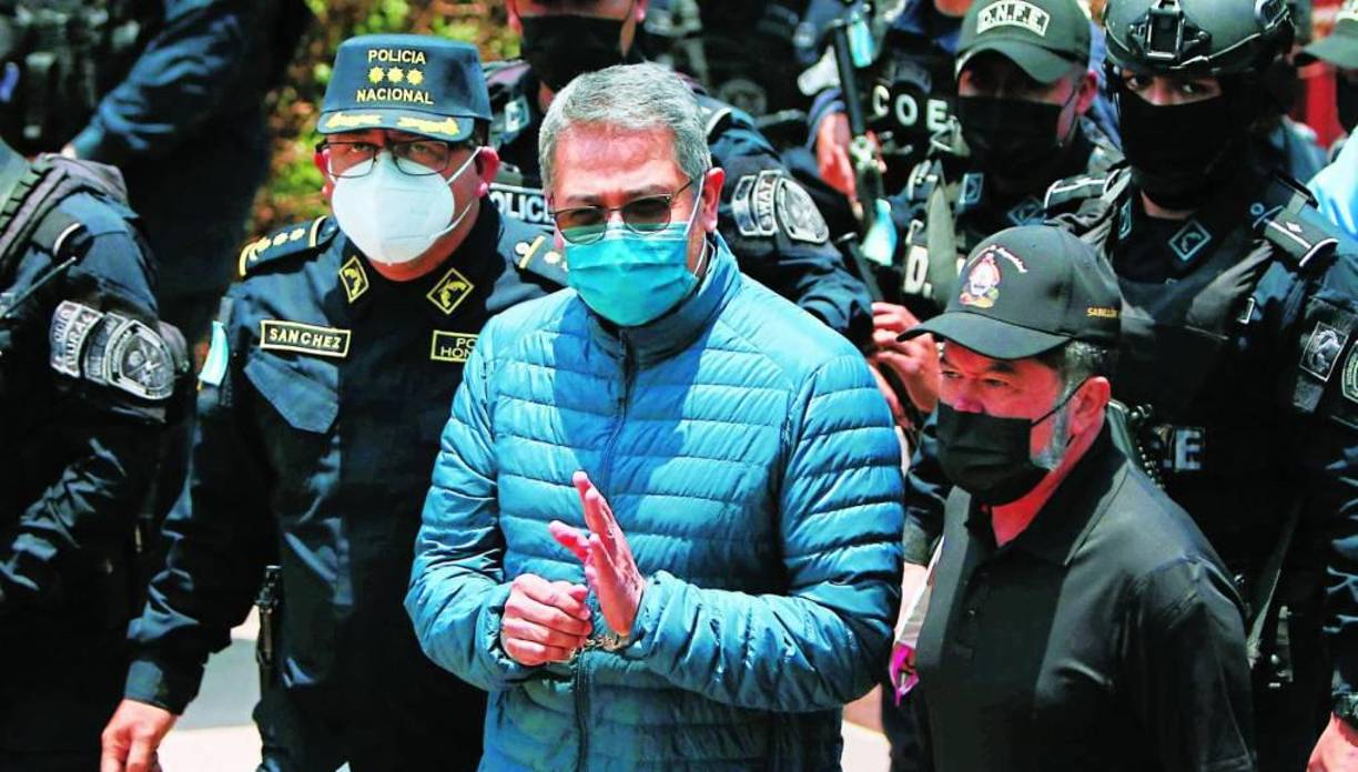 Con base a eso, el abogado pidió que su cliente se defienda en libertad.