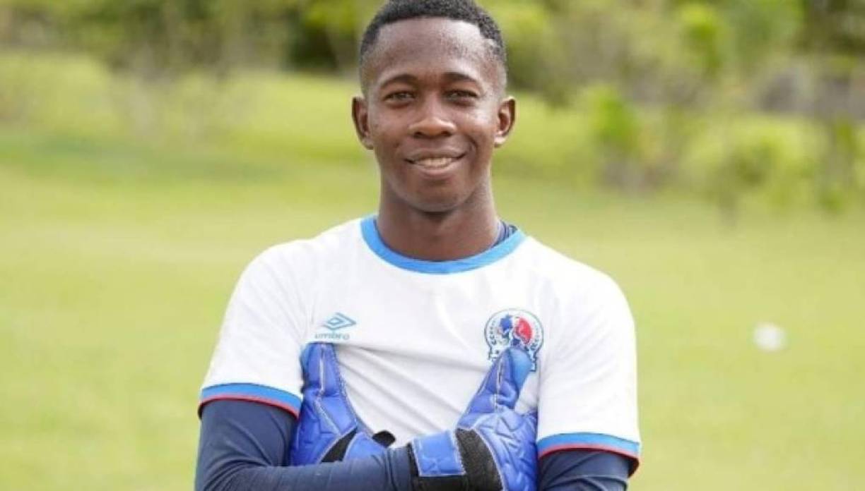 Alex Güity: El joven ha sido anunciado por Pedro Troglio como el portero titular del Olimpia para el clásico ante Marathón.