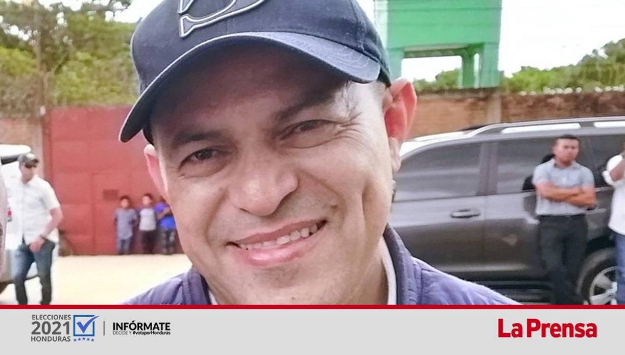 Renan Inestroza del Partido Nacional lleva 71,677 votos.