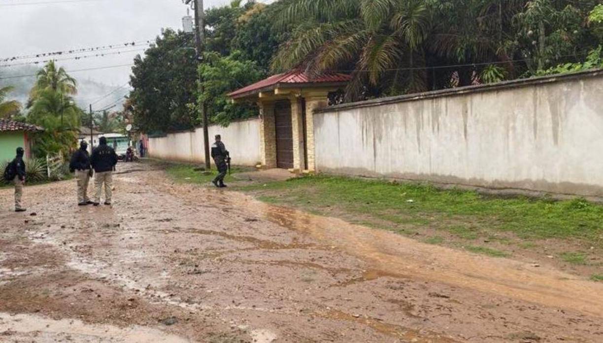 Agentes de la Atic de la Policía Militar participaron en la operación.