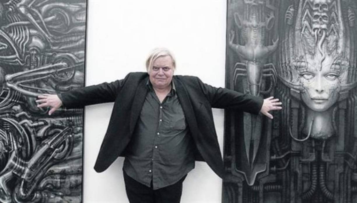 El ilustrador HG Giger/ Mayo de 2014. Muere después de un gol de Ramsey.<br/>
