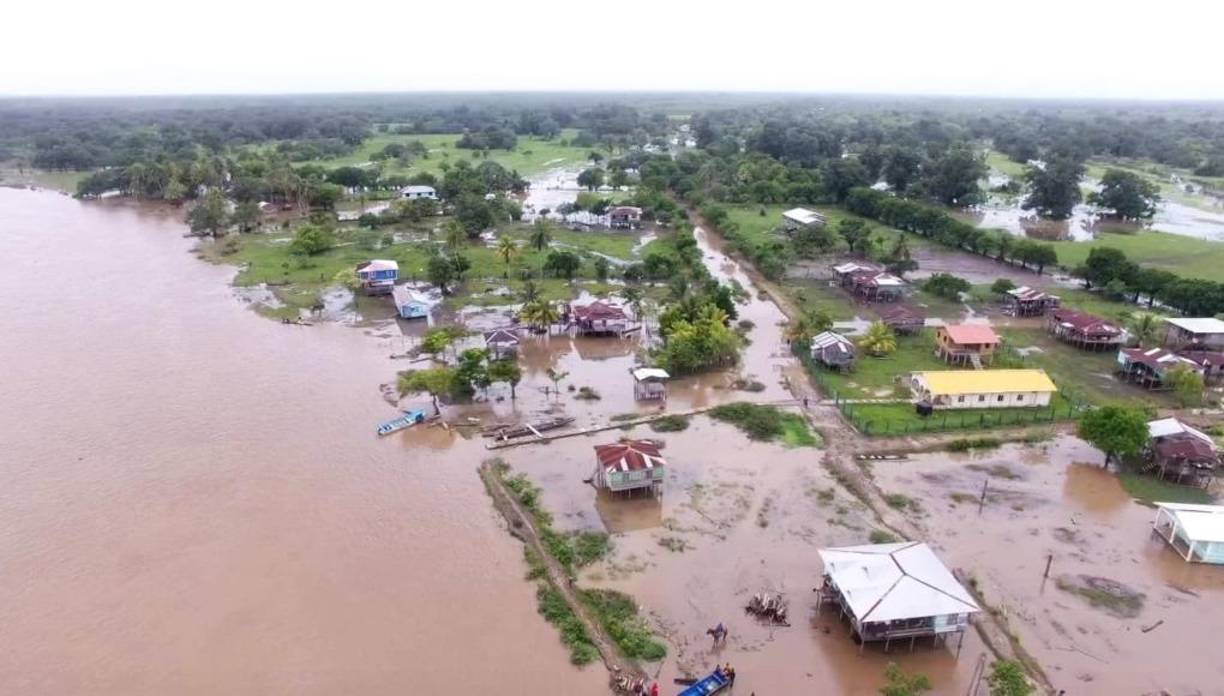 <b>#5 ¿Son más vulnerables al cambio climático?</b><br />El cambio climático se está viviendo muchísimo, más en las cosechas. Los paisanos que conocían con manejos empíricos sus tierras, ahora ya no pueden labrar la tierra. Esto nos está fectando totalmente a los pueblos étnicos y esto, pues, hace que los hermanos estén emigrando porque la inseguridad alimentaria es bárbara. 