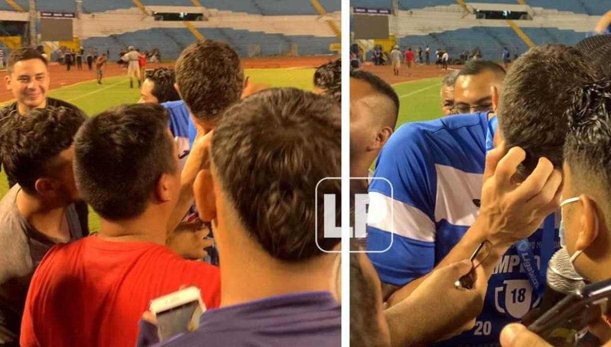 Tras conquistar el título, el portero Jonathan Rougier rompió en llanto en el estadio Olímpico de San Pedro Sula. Muchos aficionados le pidieron que se quedara en el Motagua, pero el argentino es casi un hecho que no continuará.