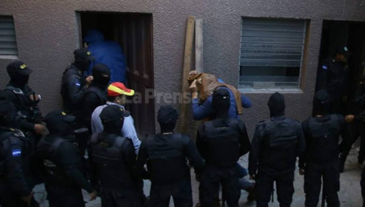 La mayoría de los 28 imputados que comparecieron se presentaron voluntariamente, entre lunes y martes, y otras fueron detenidas el domingo. Nueve están prófugas.