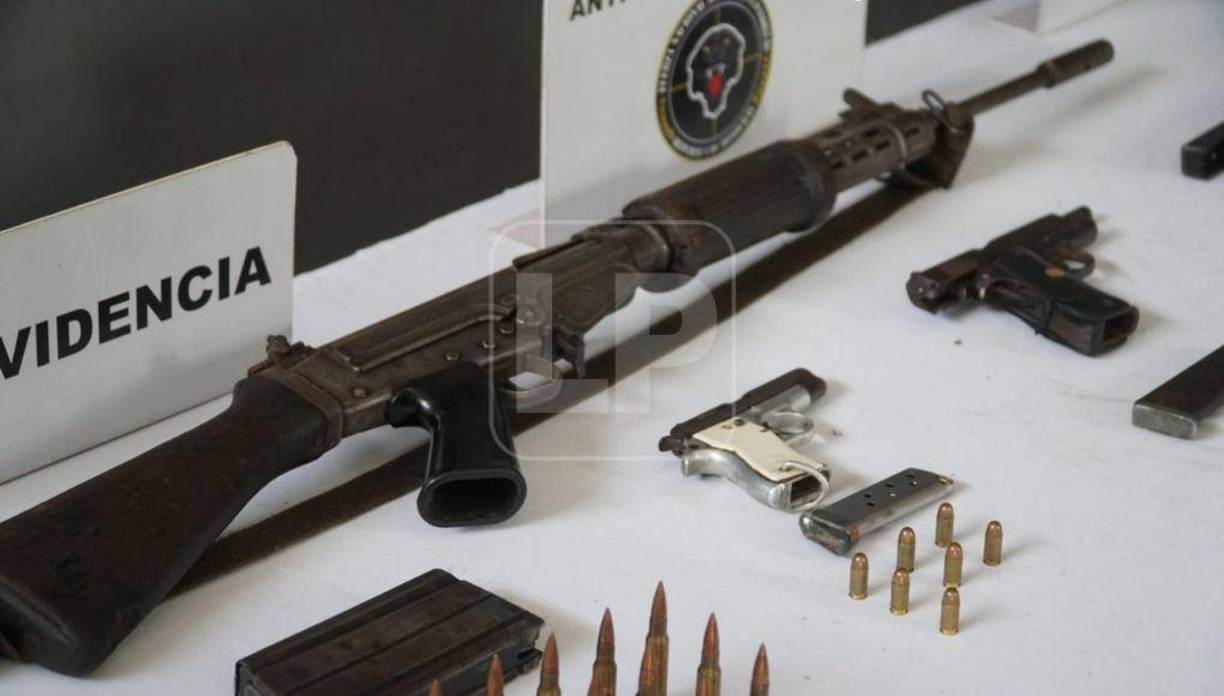 Las autoridades mencionaron que los sujetos son considerados de “alto grado de peligrosidad” y presuntamente ya tenían antecedentes penales “por haber participado en otros ilícitos”.